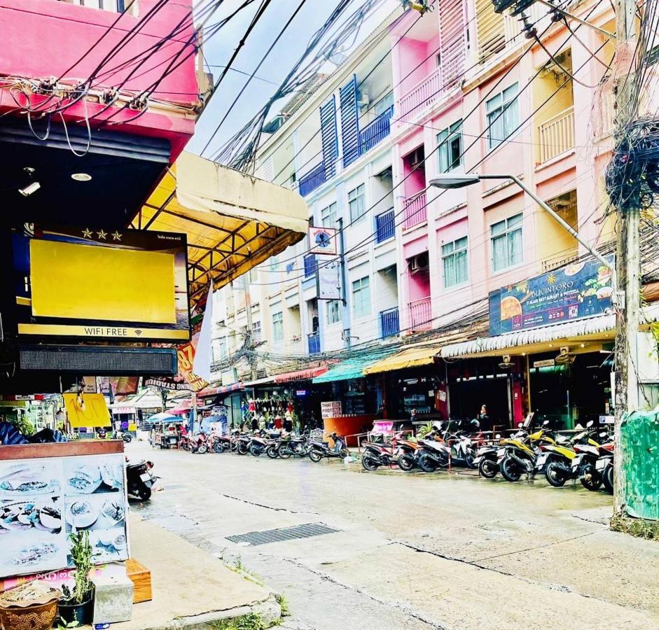 Innarm House Patong Екстер'єр фото